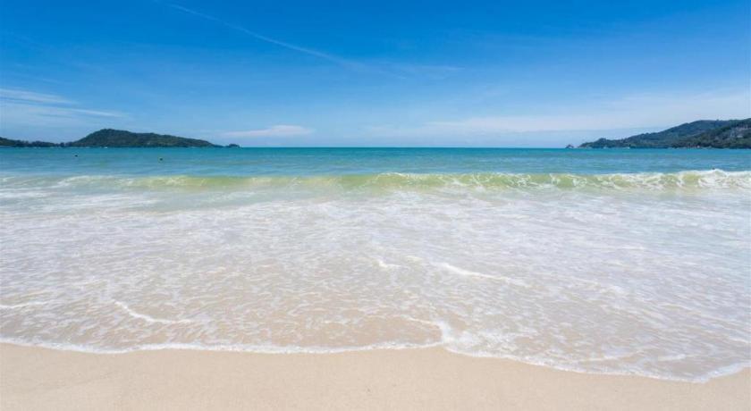 Long Beach Hotel Patong Dış mekan fotoğraf