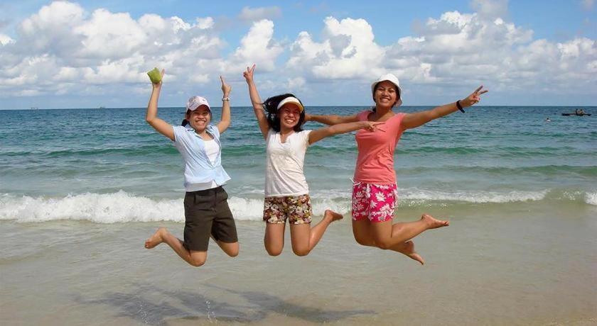 Long Beach Hotel Patong Dış mekan fotoğraf