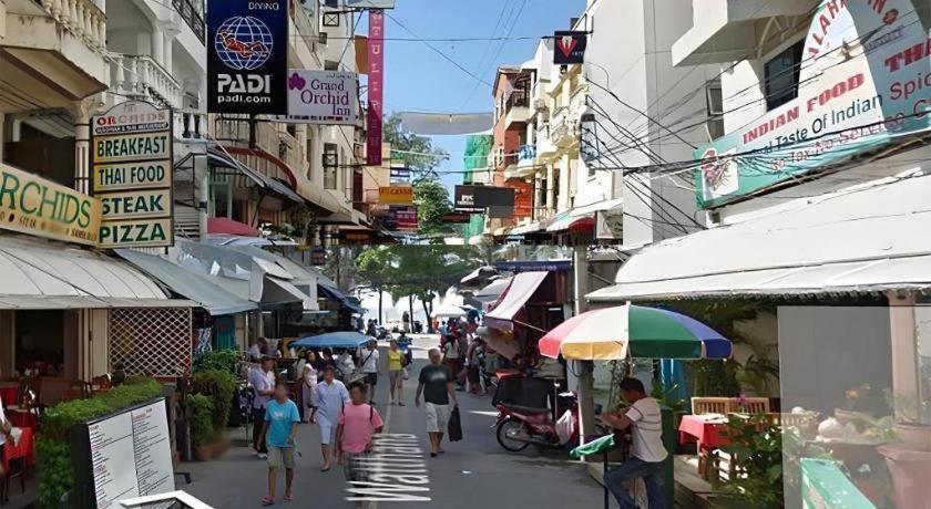 Long Beach Hotel Patong Dış mekan fotoğraf