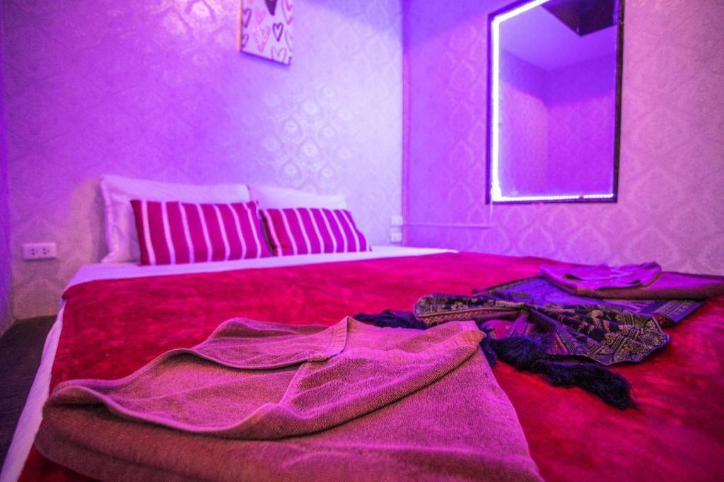 Long Beach Hotel Patong Dış mekan fotoğraf