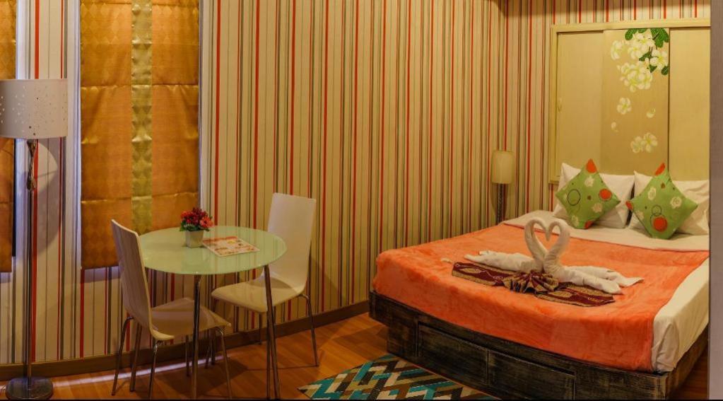 Long Beach Hotel Patong Dış mekan fotoğraf