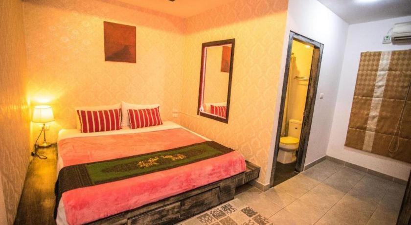 Long Beach Hotel Patong Dış mekan fotoğraf